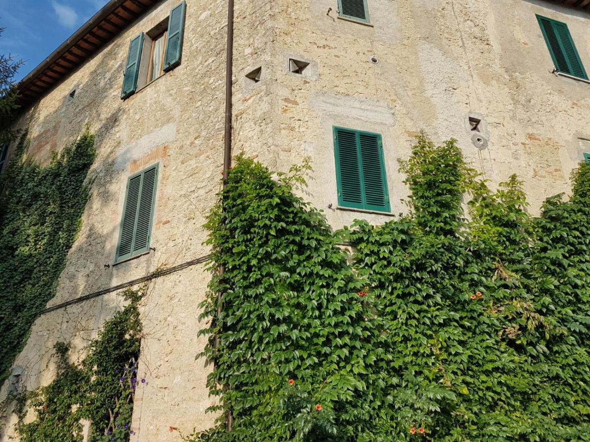 La Dimora Nel Castello Villa Collevalenza Exterior photo
