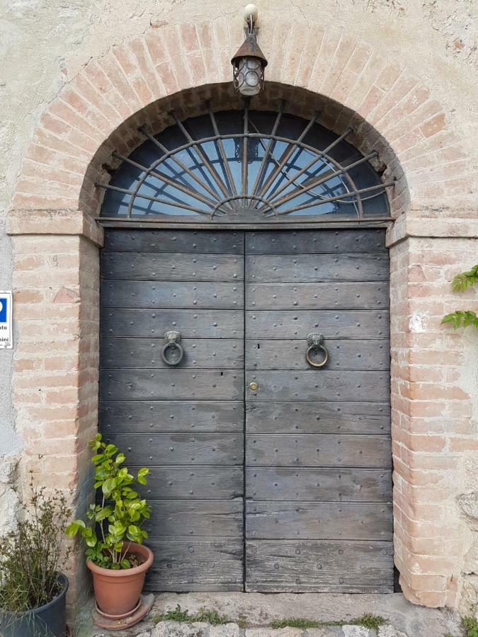 La Dimora Nel Castello Villa Collevalenza Exterior photo